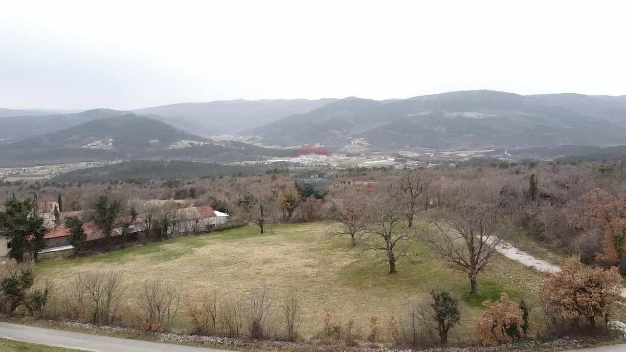 Land in Buzet, Istarska Zupanija 12595370