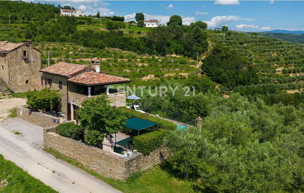 σπίτι σε Buzet, Istria County 12596182