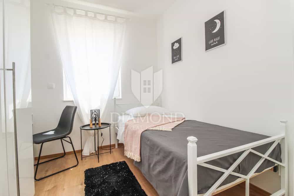 Condominium in Pula, Istarska županija 12603770