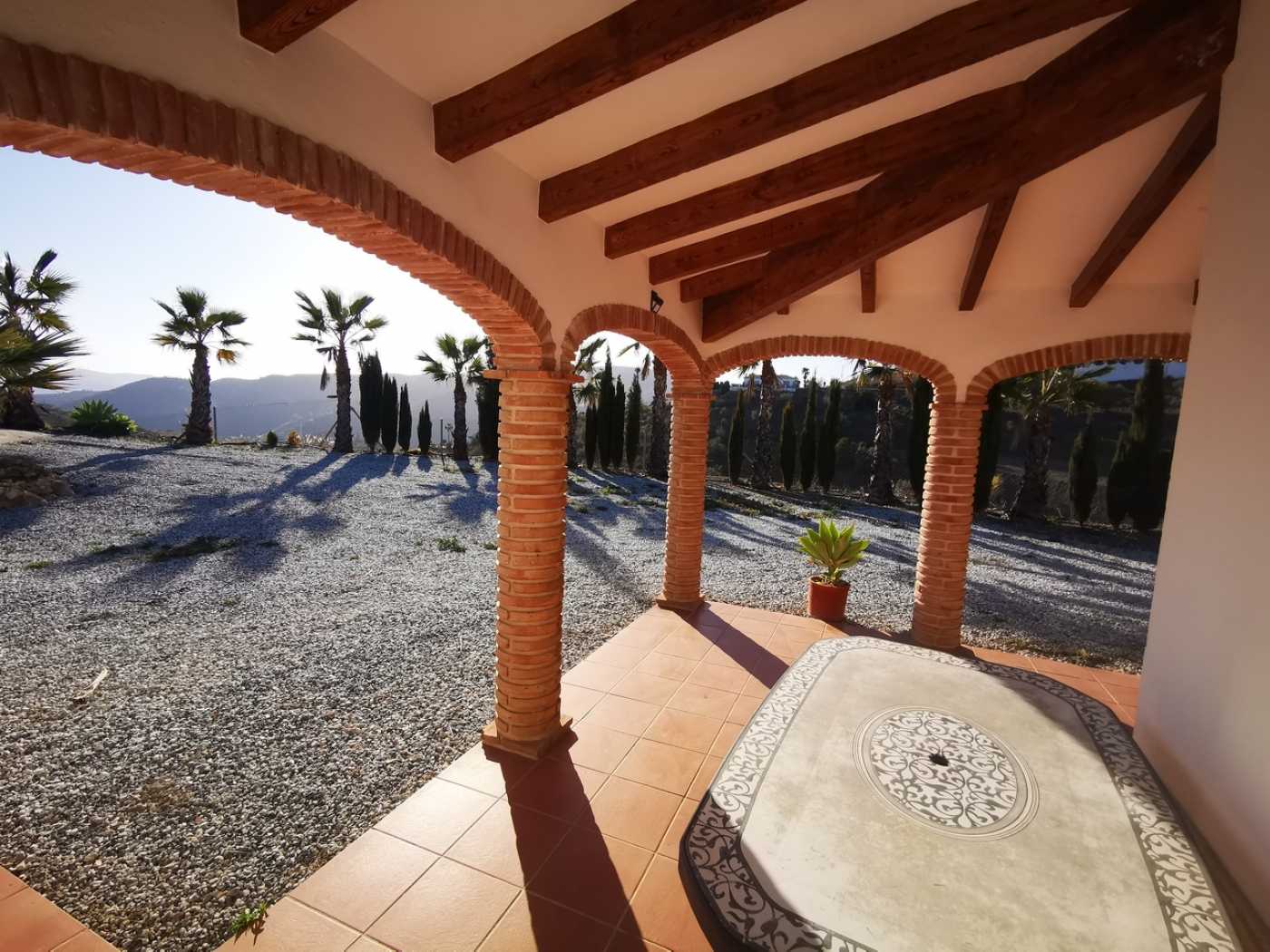 Dom w Canillas de Aceituno, Andalusia 12603911
