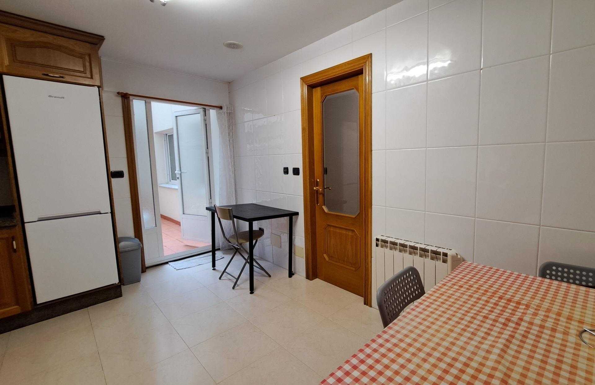 Condominium in A Coruna, Galicia 12604172