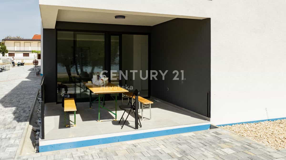 Condominium in Vir, Zadar County 12605270