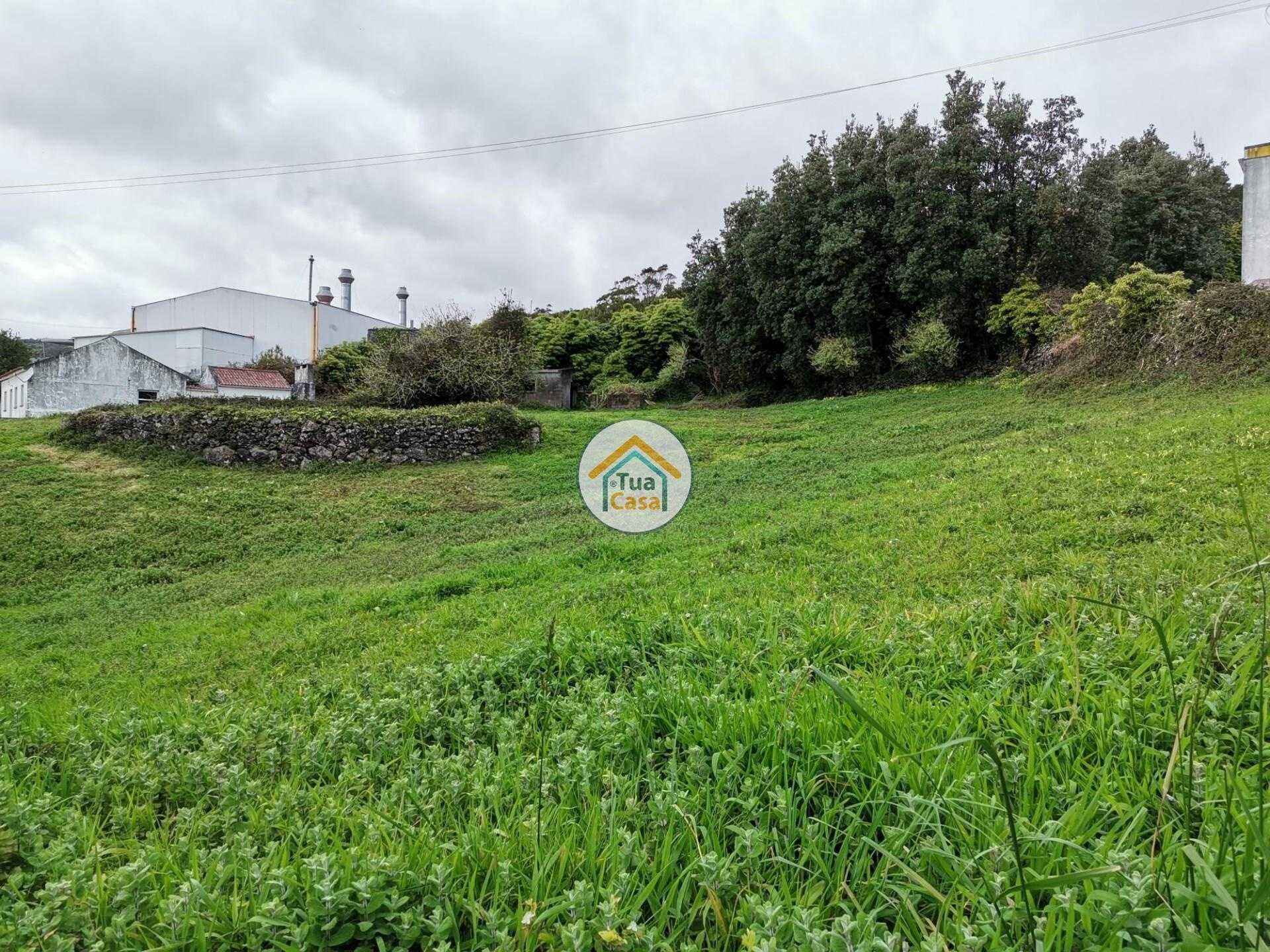 Hus i Calheta, Azores 12605366