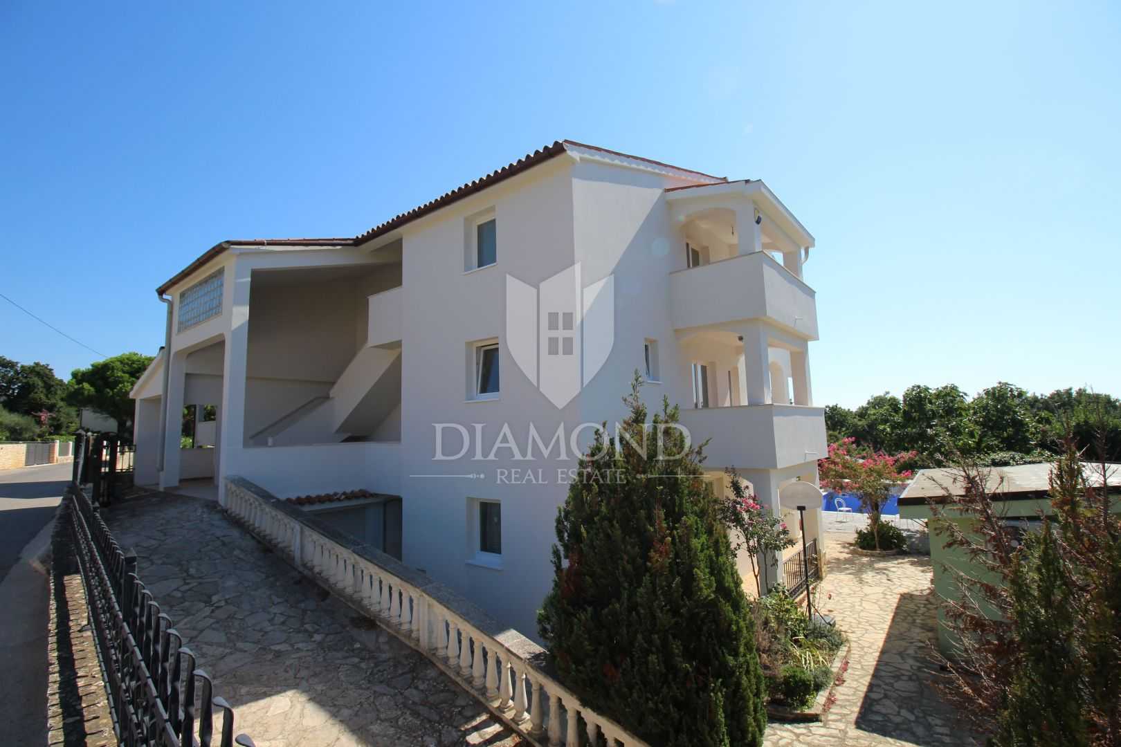 Hus i Pomer, Istria County 12606075