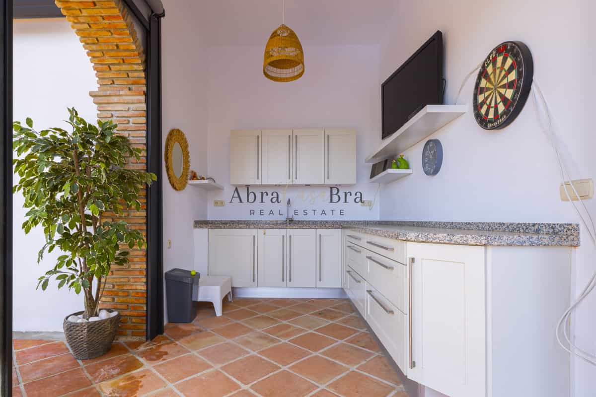 Huis in Caleta de Velez, Andalusia 12607023