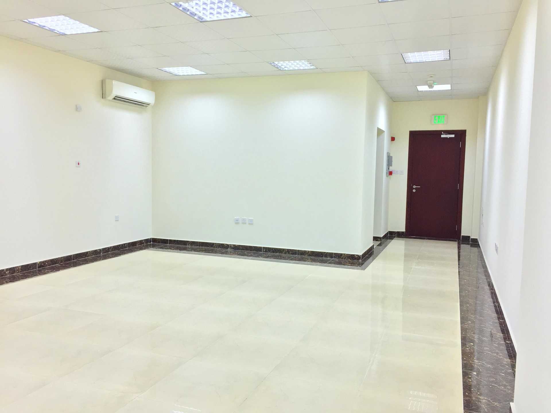 Γραφείο σε Mu‘aydhir Rawḑat Rāshid, Αρ Ραγιάν 12607044