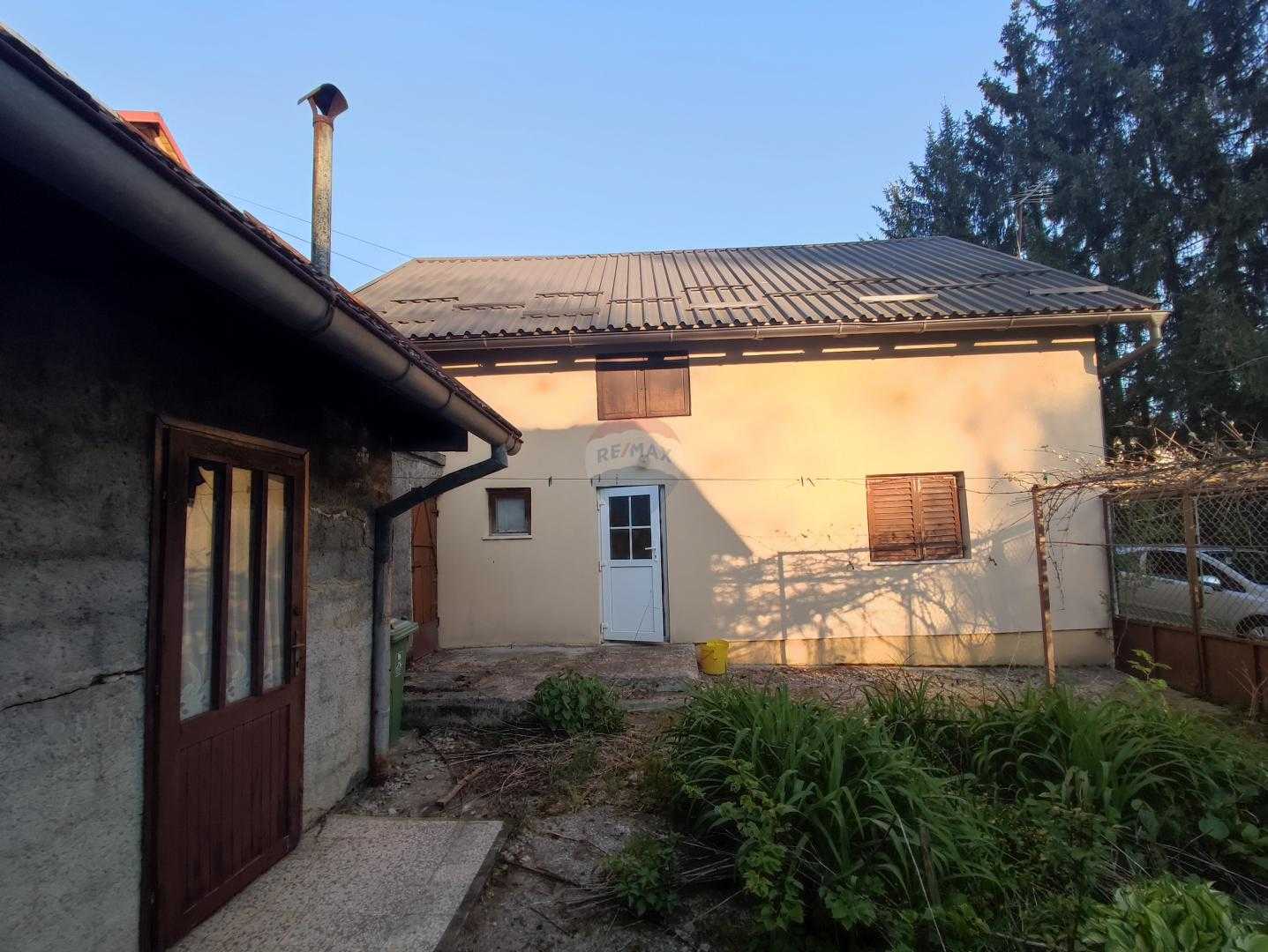 casa no Oštarije, Karlovačka županija 12607576