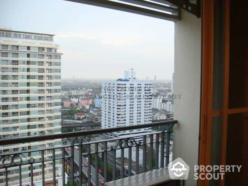Condominium dans Ratchathewi, Krung Thep Maha Nakhon 12608041