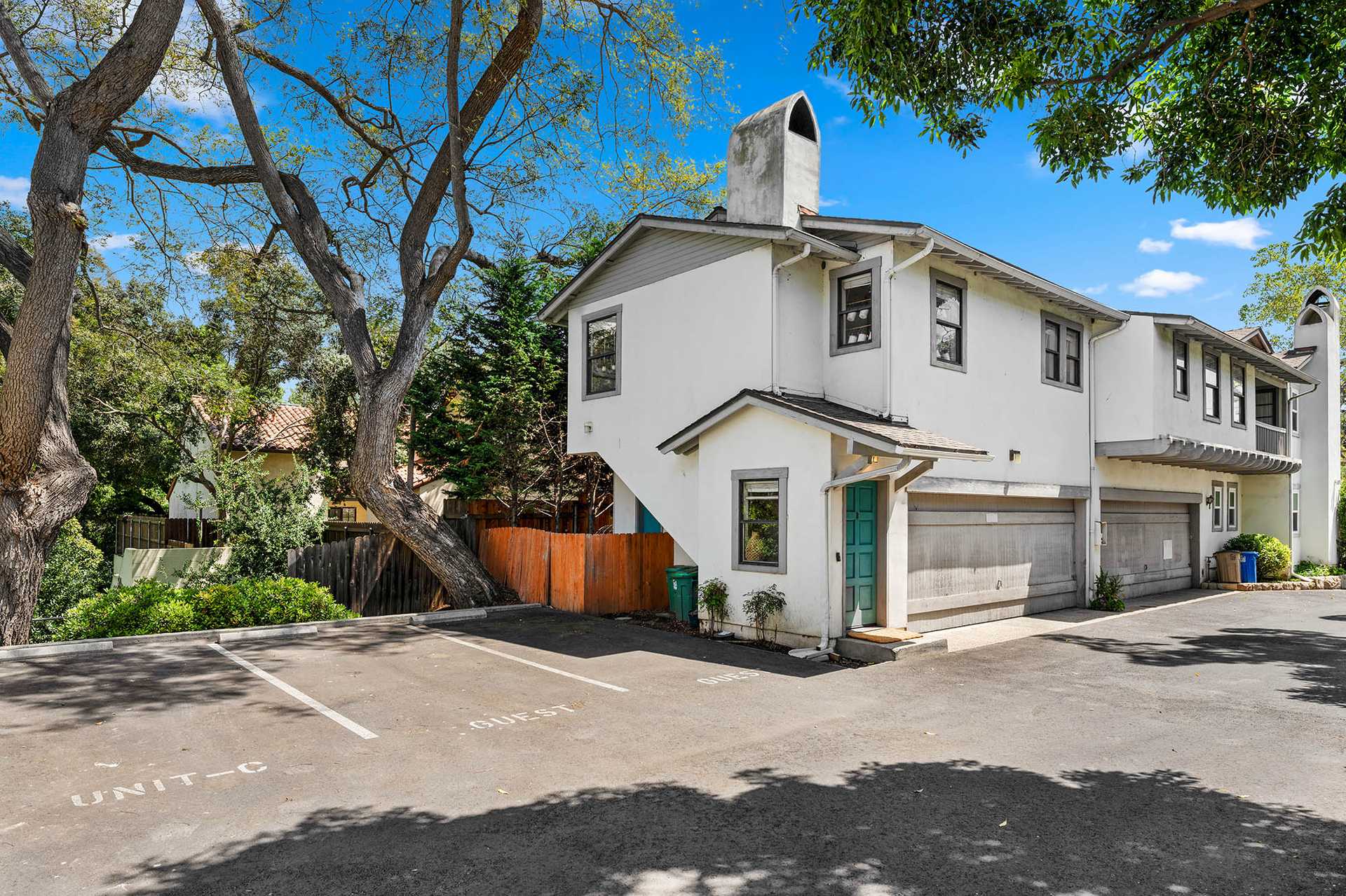 Mehrere Häuser im Santa Barbara, 620 West Carrillo Street 12608118