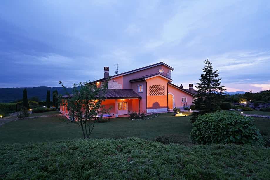 House in , Molise 12608216
