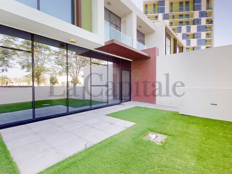 Rumah di `Urqub Juwayza, Dubai 12608319