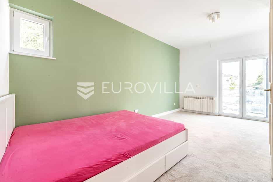 Condominium dans Zagreb,  12608410