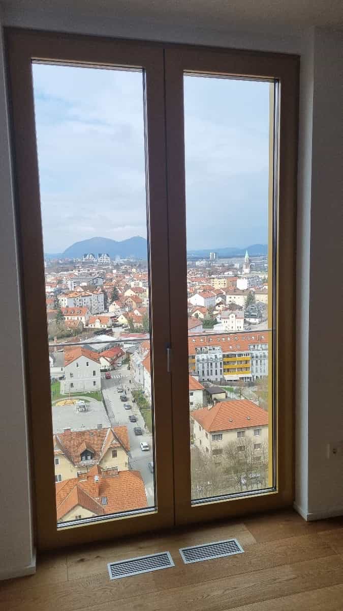 Condominium dans Spodnja Hrusica, Ljubljana 12608454