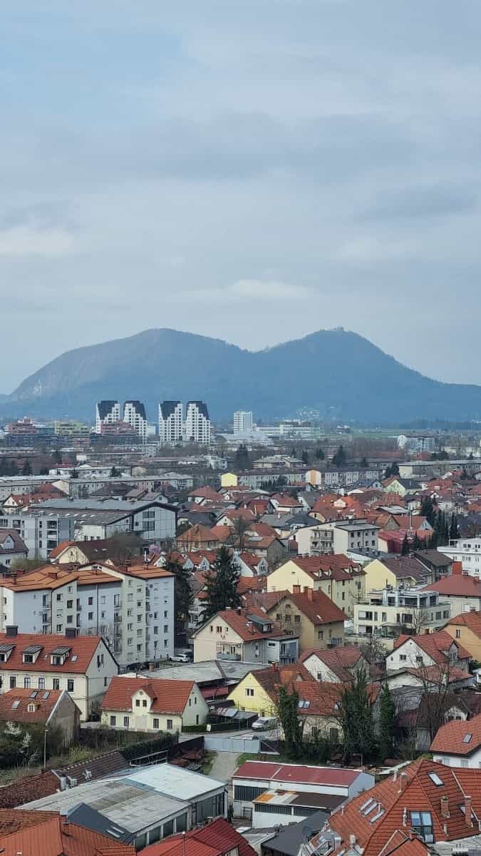 Condominium in Spodnja Hrusica, Ljubljana 12608454