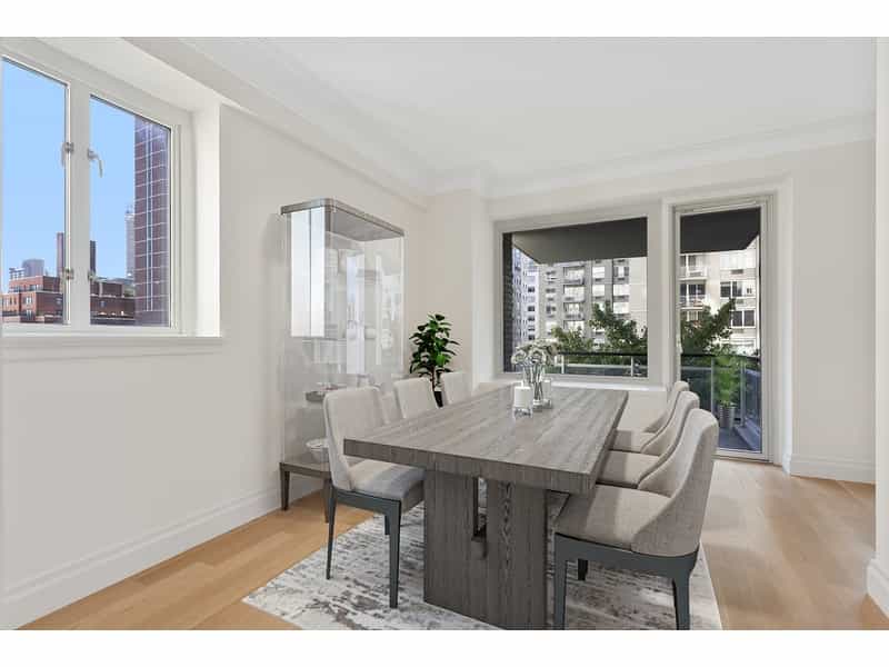 Condominium in Manhattan, New York 12610183