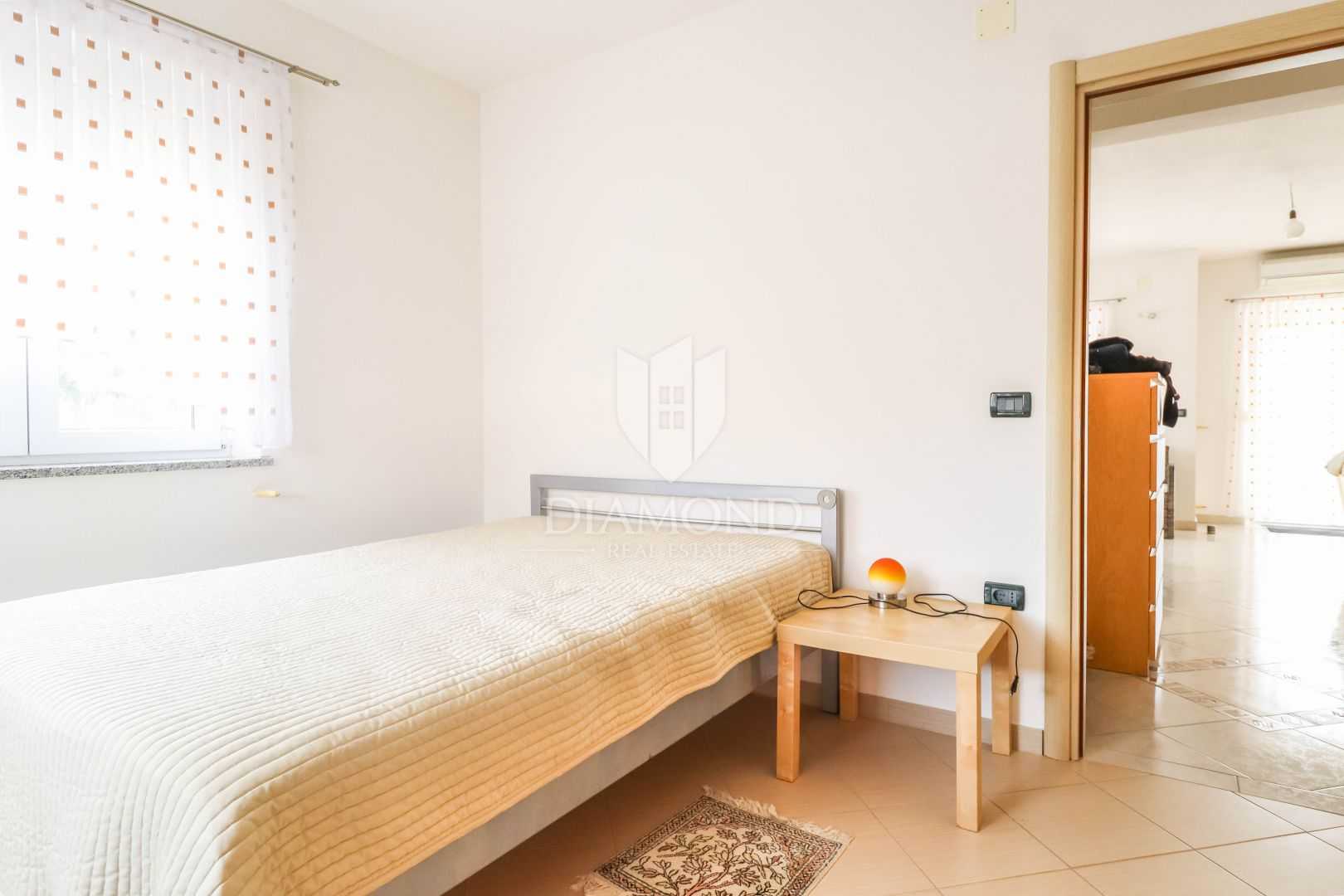 Condominium in Murine, Istria County 12610444