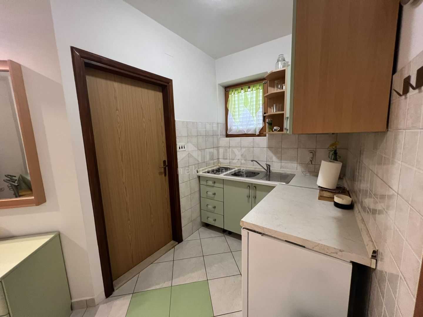 公寓 在 Rabac, Istria County 12611390
