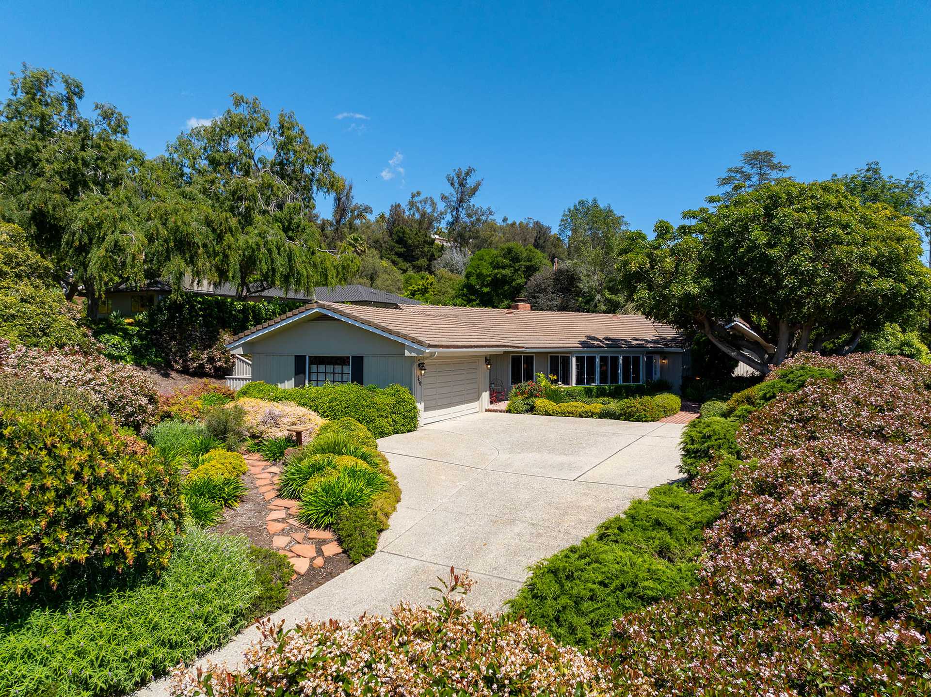 жилой дом в Santa Barbara, 840 Woodland Drive 12611937