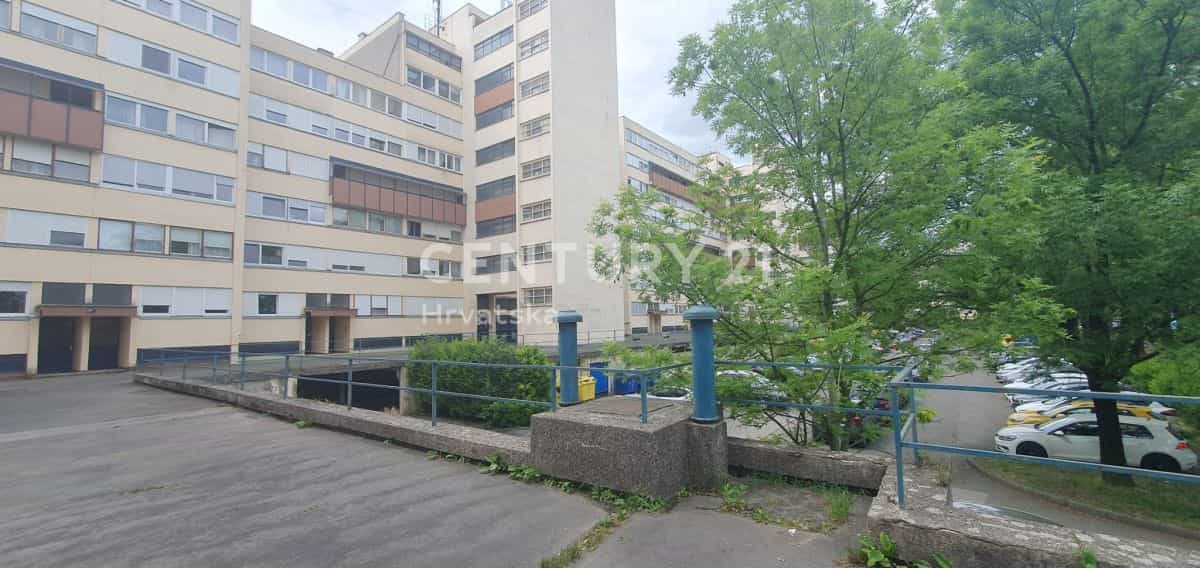 Condominium dans Mala Mlaka, Zagreb, Grad 12612015