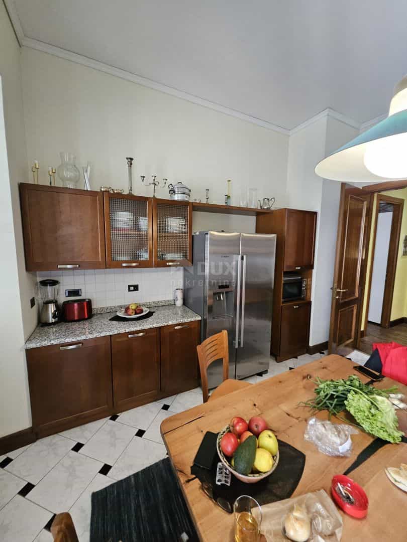 公寓 在 Mrkopalj, Primorsko-Goranska Zupanija 12612026