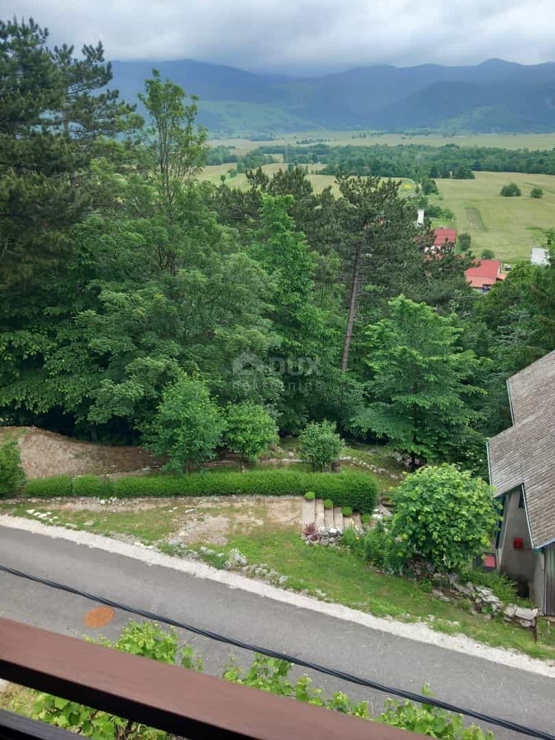 房子 在 Lič, Primorsko-goranska županija 12612641