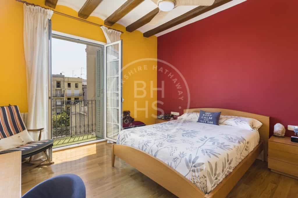 Condominium in Barcelona, Cataluña 12613381