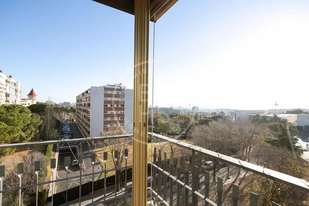Condominium in Barcelona, Catalonië 12613387