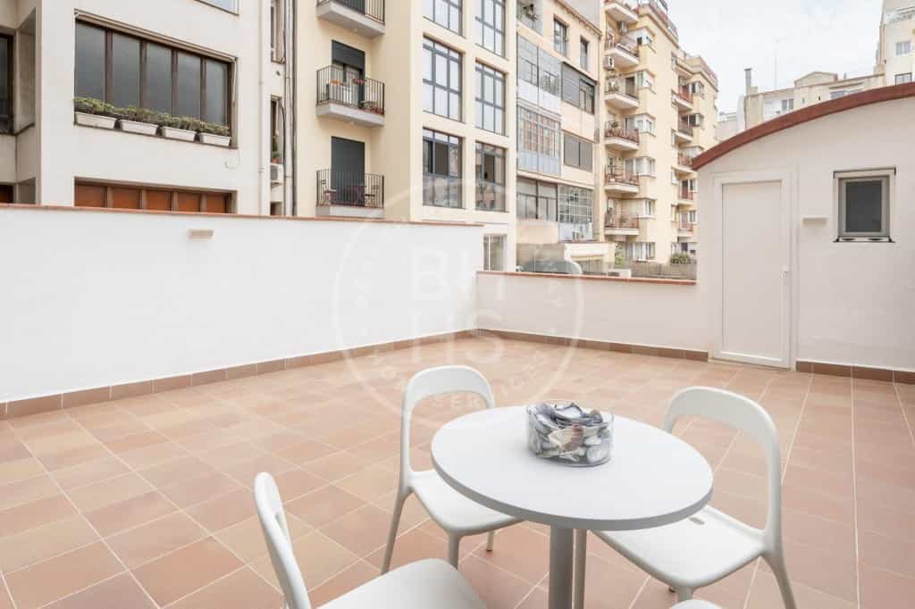 Condominium dans Barcelone, Catalogne 12613396