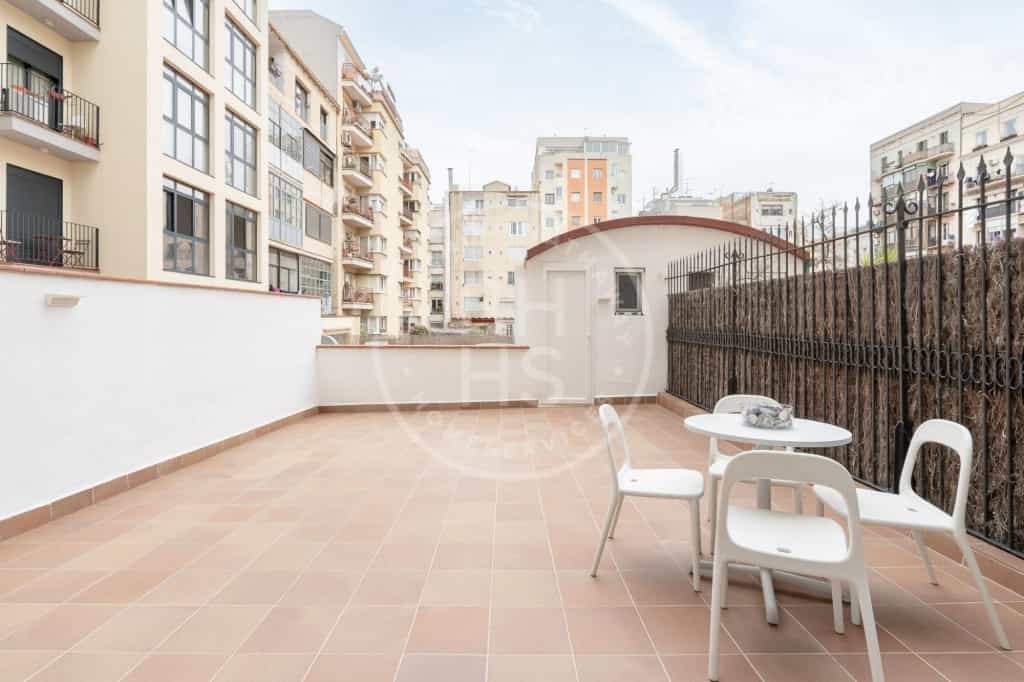 Condominium dans Barcelone, Catalogne 12613396