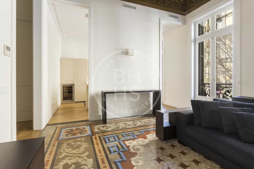 公寓 在 Barcelona, Cataluña 12613398