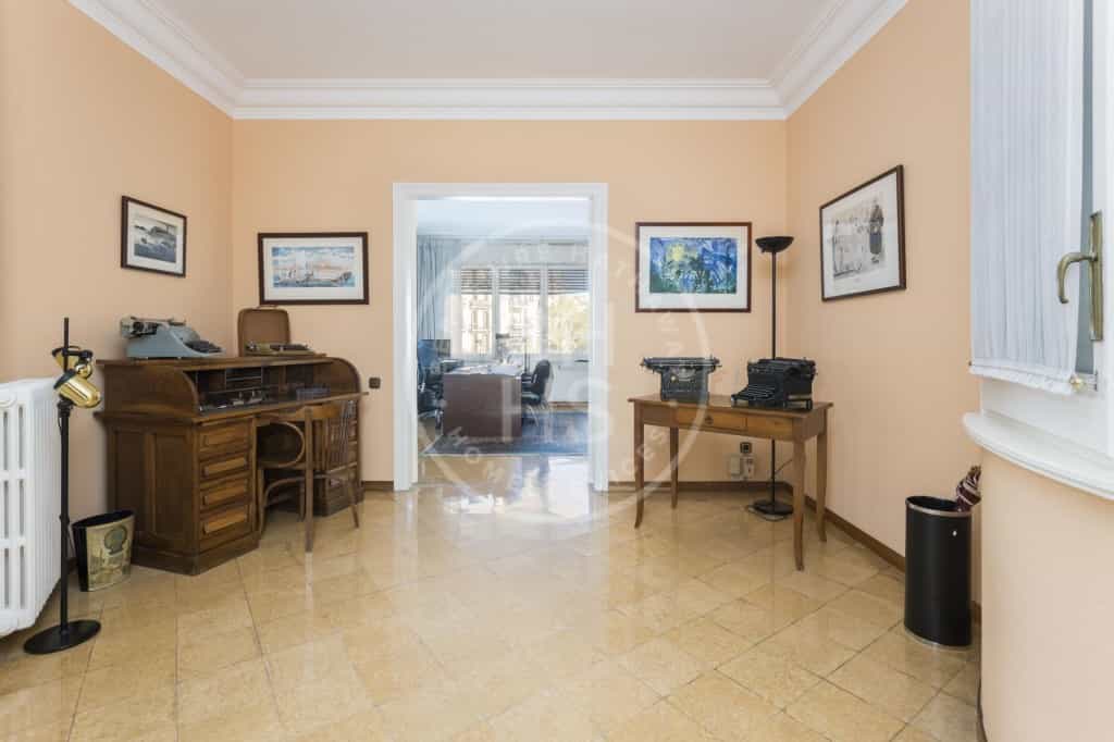 公寓 在 巴塞羅那, 加泰羅尼亞 12613414