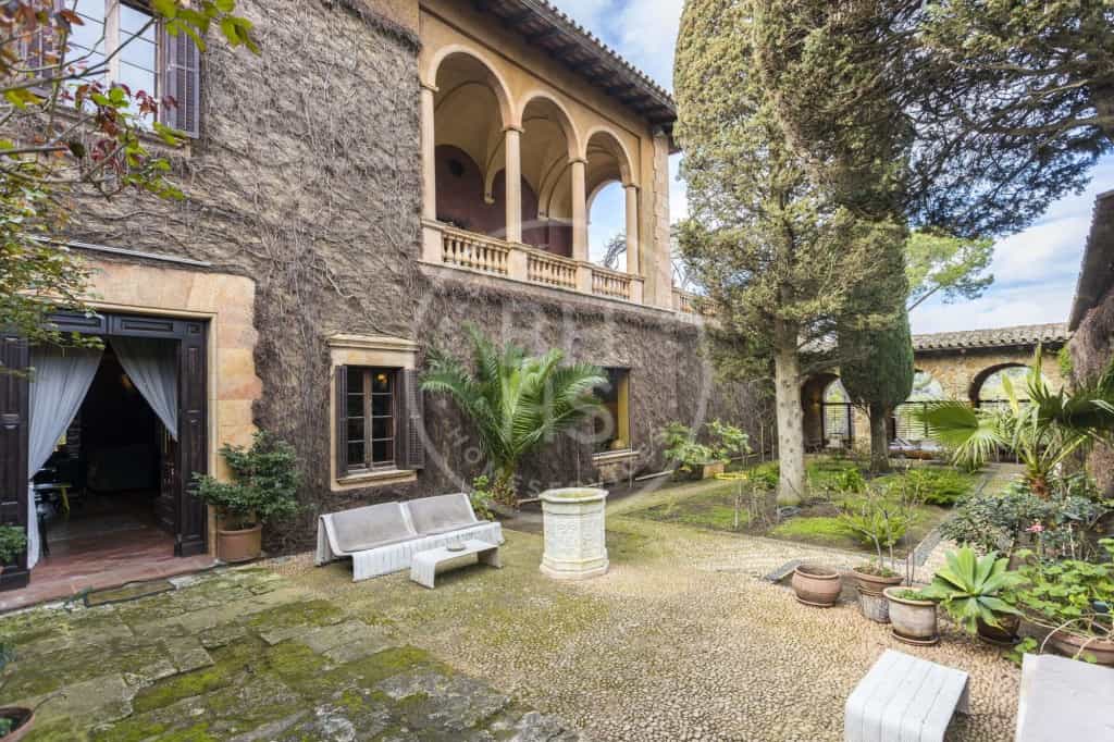 жилой дом в Санта-Кристина-де-Аро, Каталония 12613445