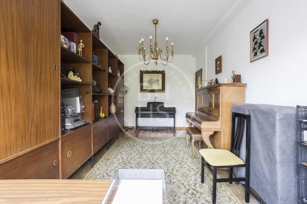 Condominium in Barcelona, Cataluña 12613470