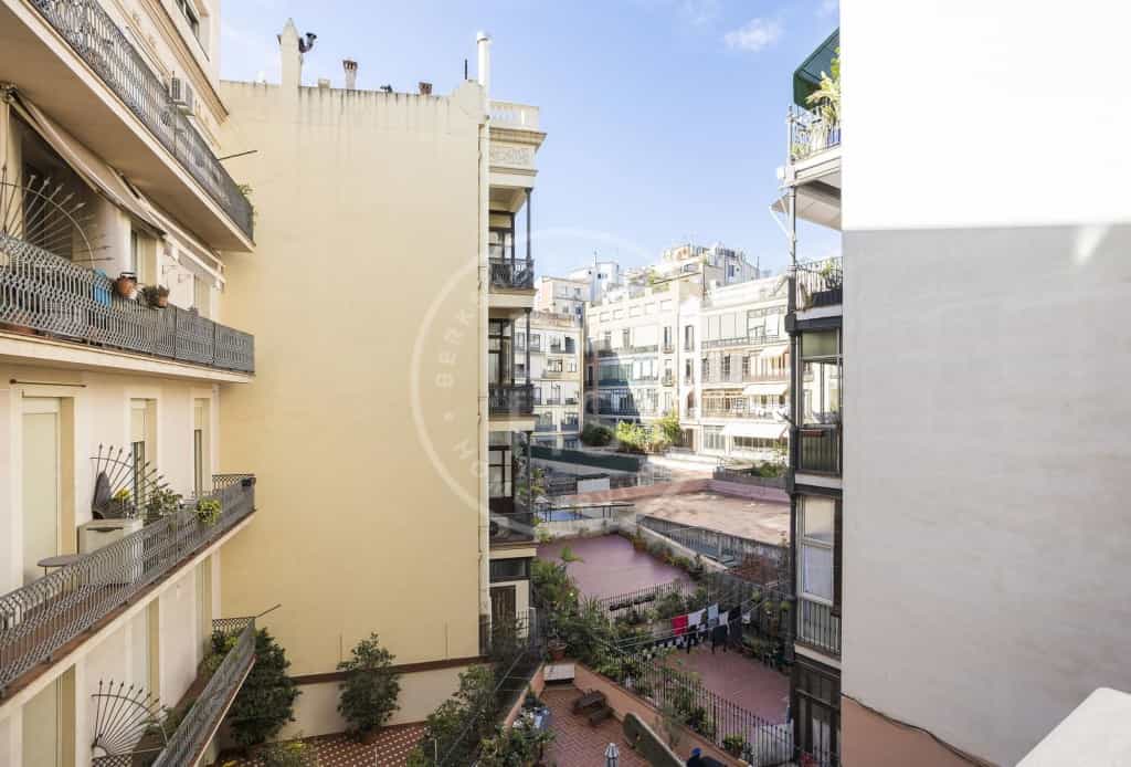 Condomínio no Barcelona, Cataluña 12613474