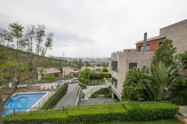 casa en Esplugues de Llobregat, Catalonia 12613480