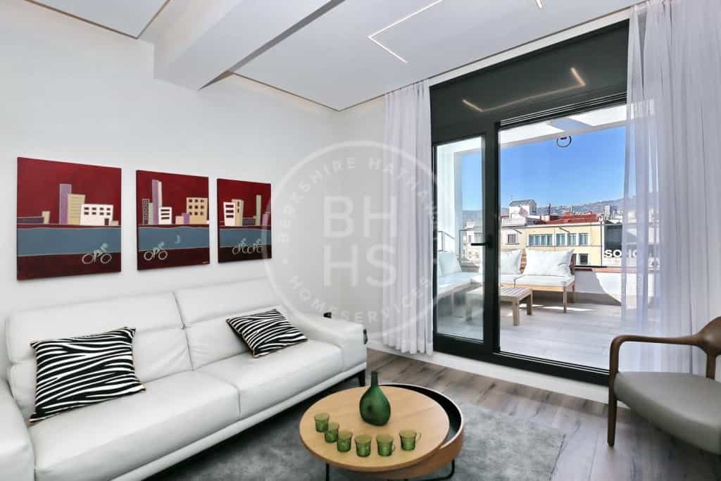 Condominium in Barcelona, Catalonia 12613498