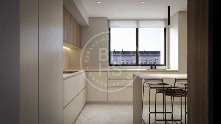 Condominium in Barcelona, Cataluña 12613499