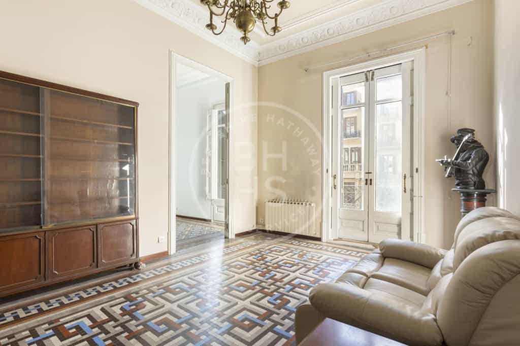 公寓 在 Barcelona, Cataluña 12613501