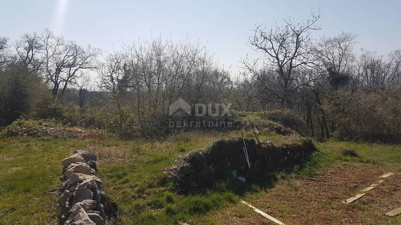 Tanah dalam Drenova, Primorsko-Goranska Zupanija 12613635