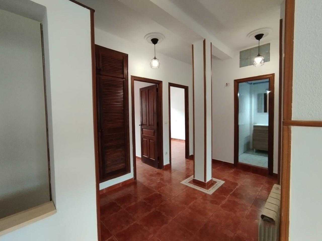 公寓 在 奥维耶多, 阿斯图里亚斯 12613665