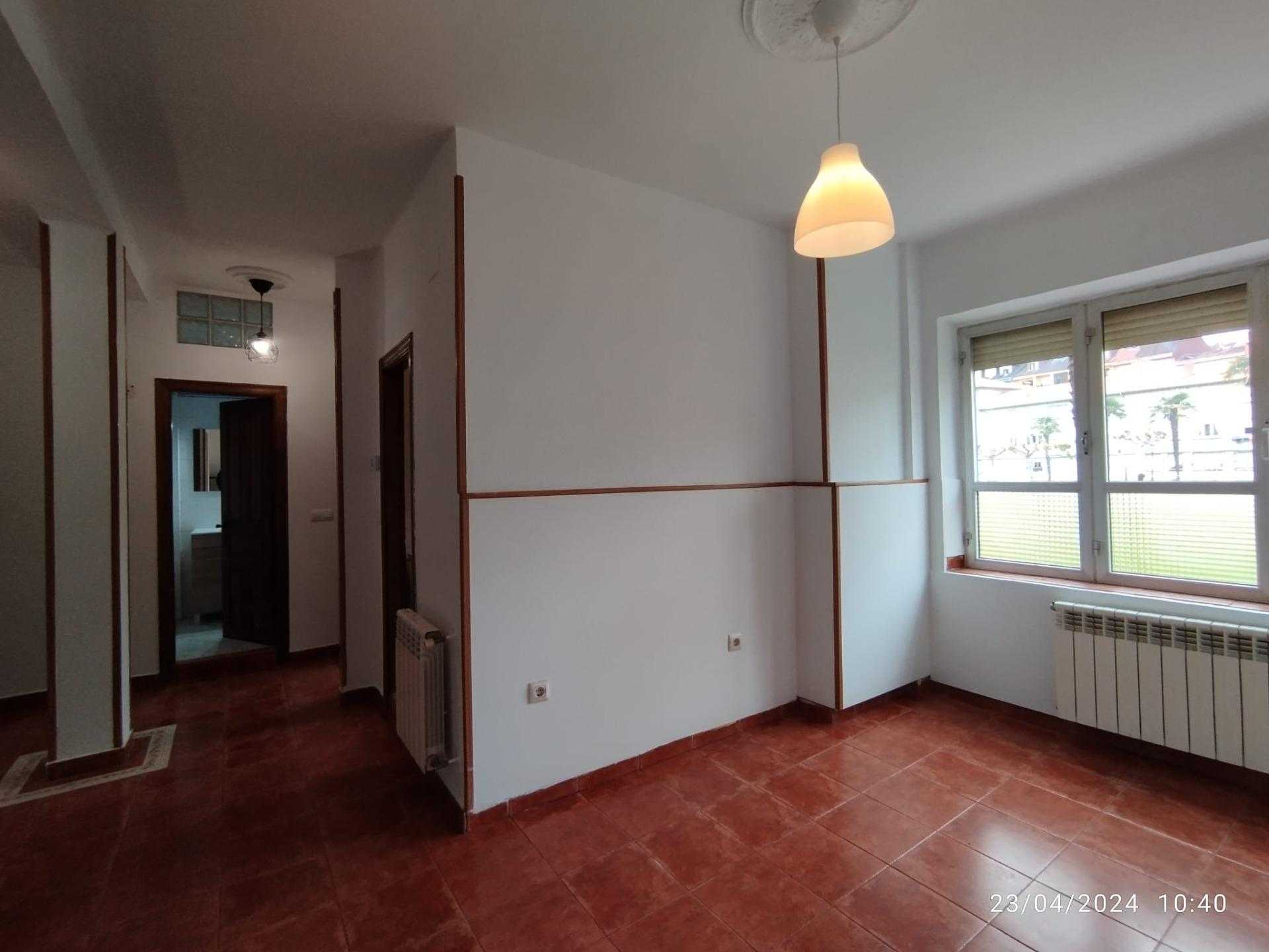 公寓 在 奥维耶多, 阿斯图里亚斯 12613665
