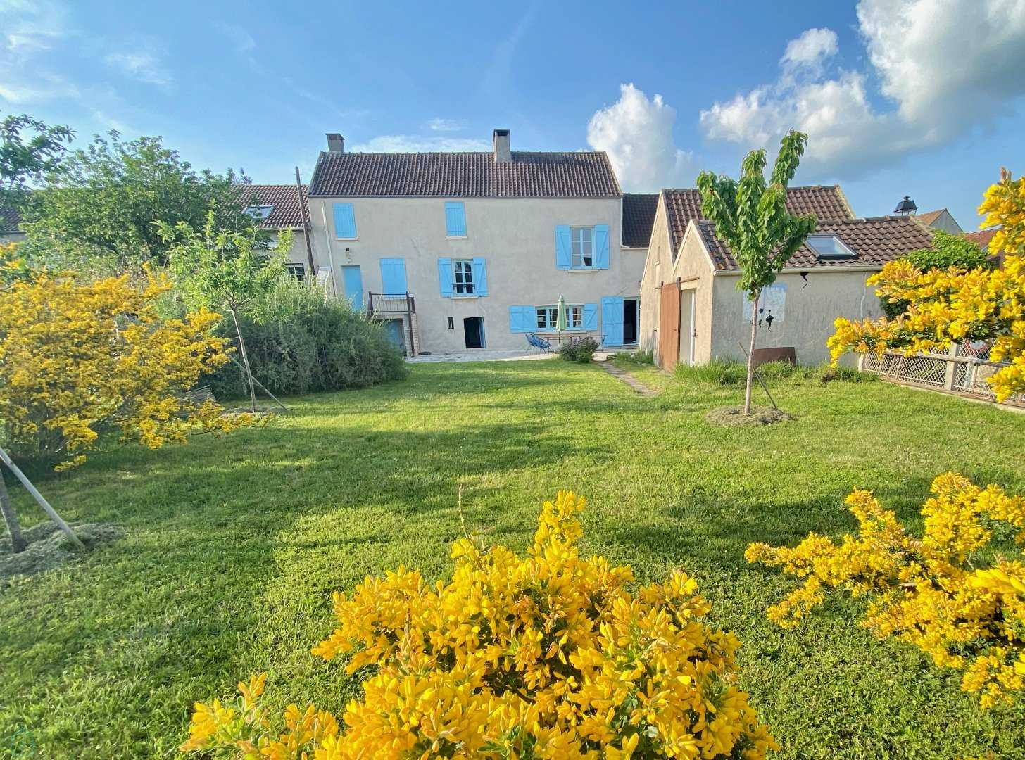 House in Villers-en-Arthies, Ile-de-France 12614692