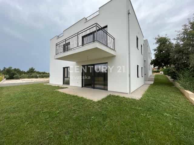 Condominium in Poreč, Istria County 12614949