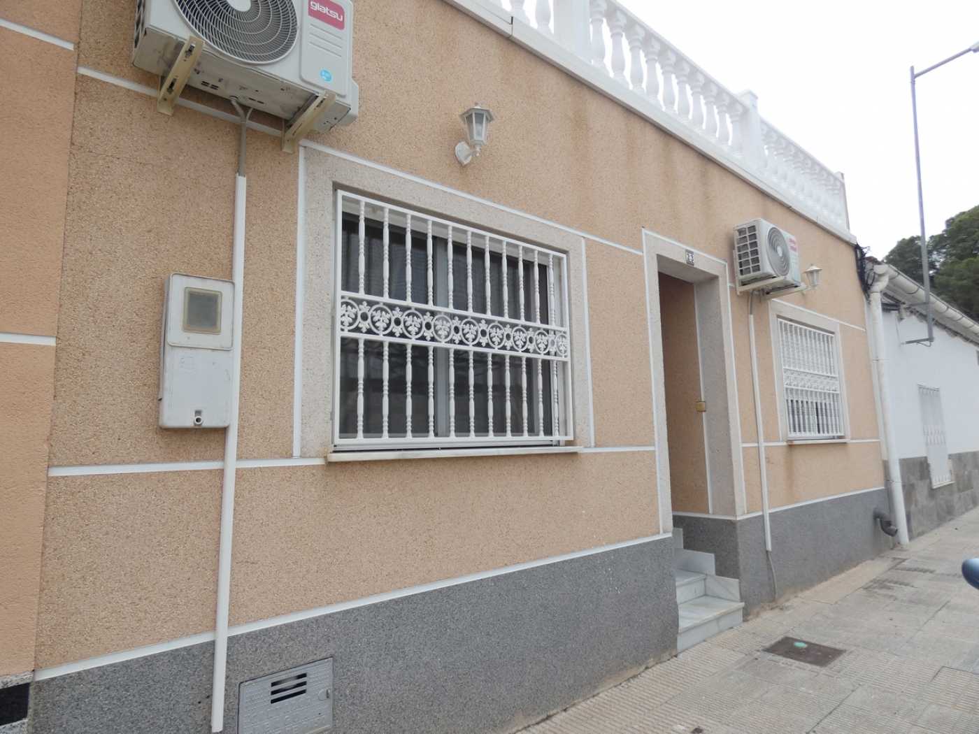 House in Jacarilla, Comunidad Valenciana 12615999