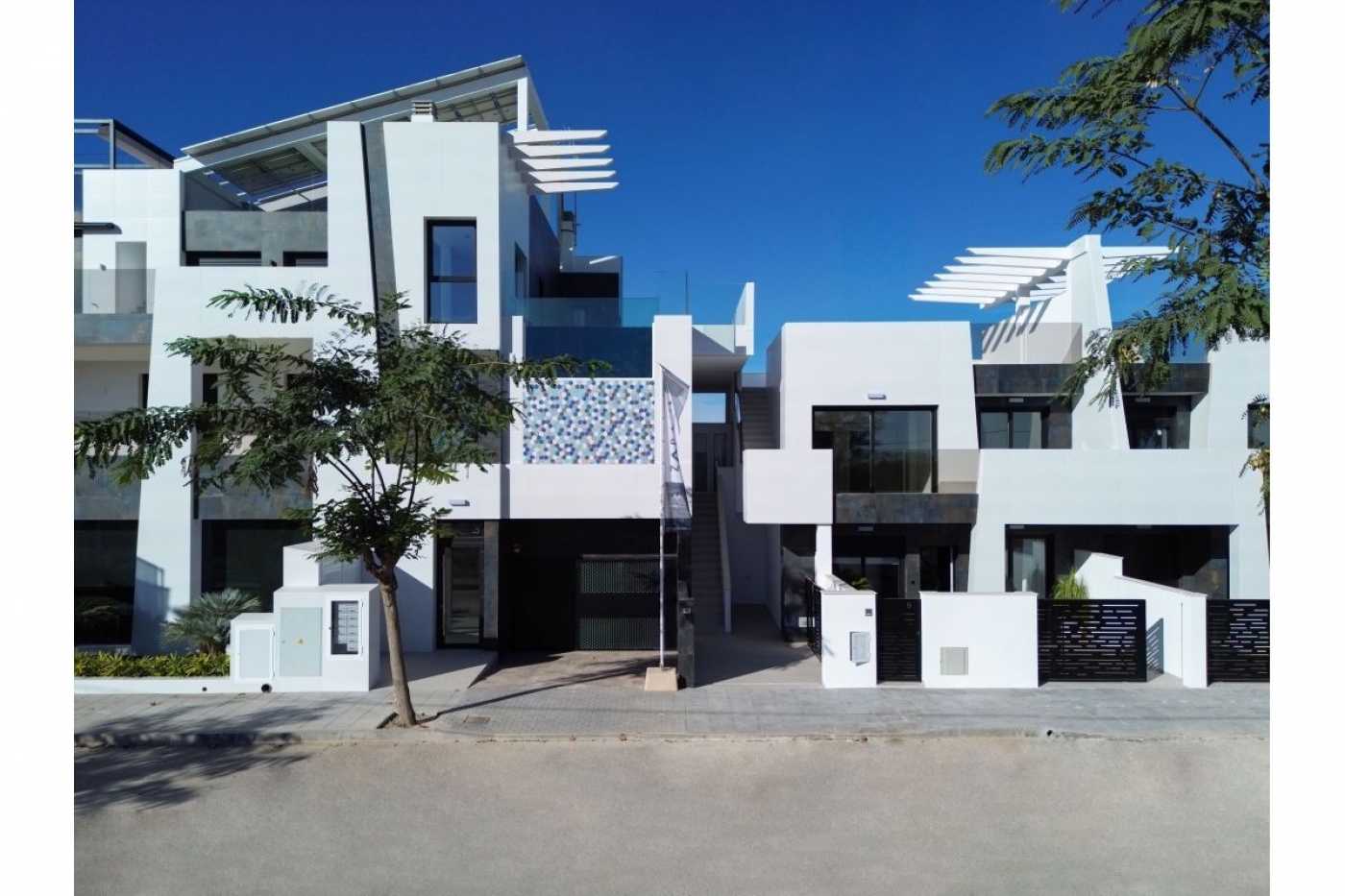 Condominium in Pilar de la Horadada, Comunidad Valenciana 12617096