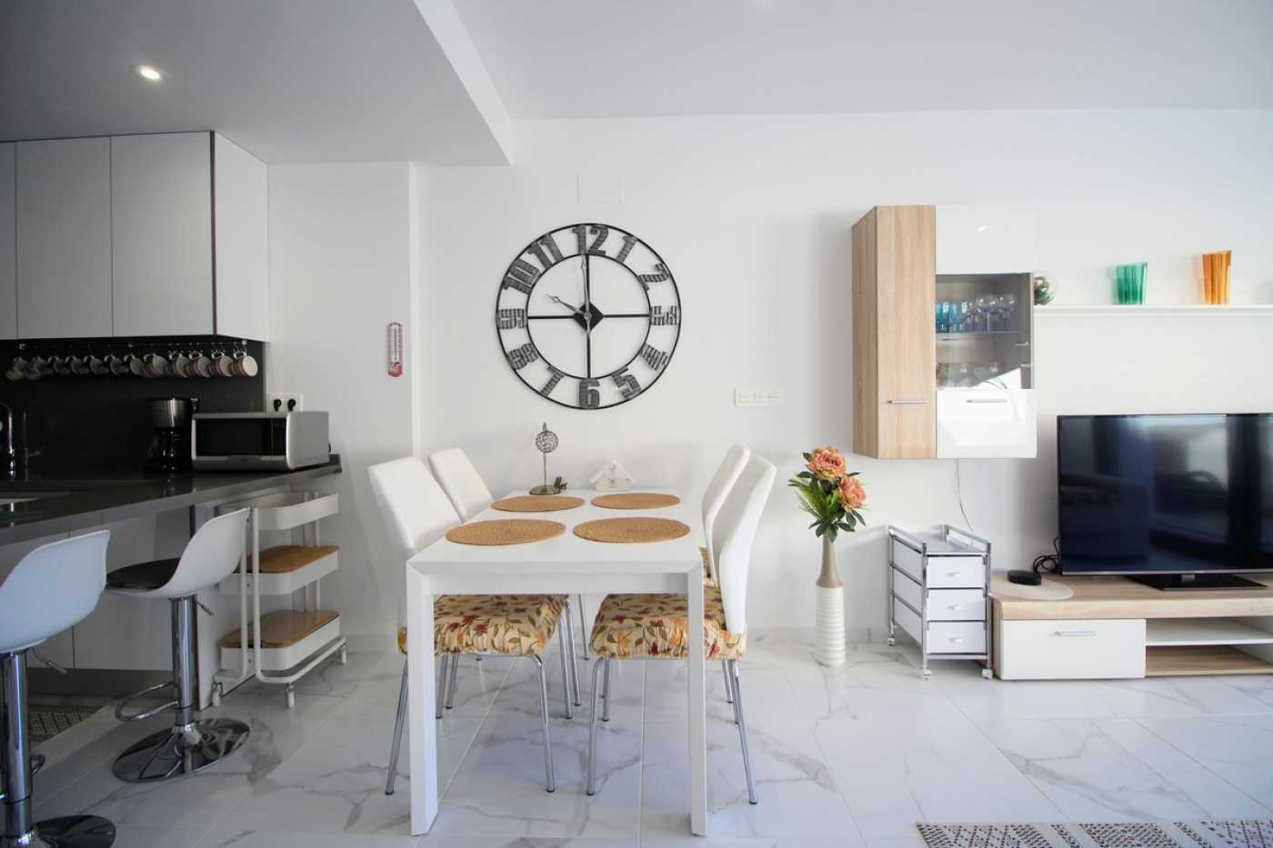 公寓 在 Torrevieja, Comunidad Valenciana 12618094