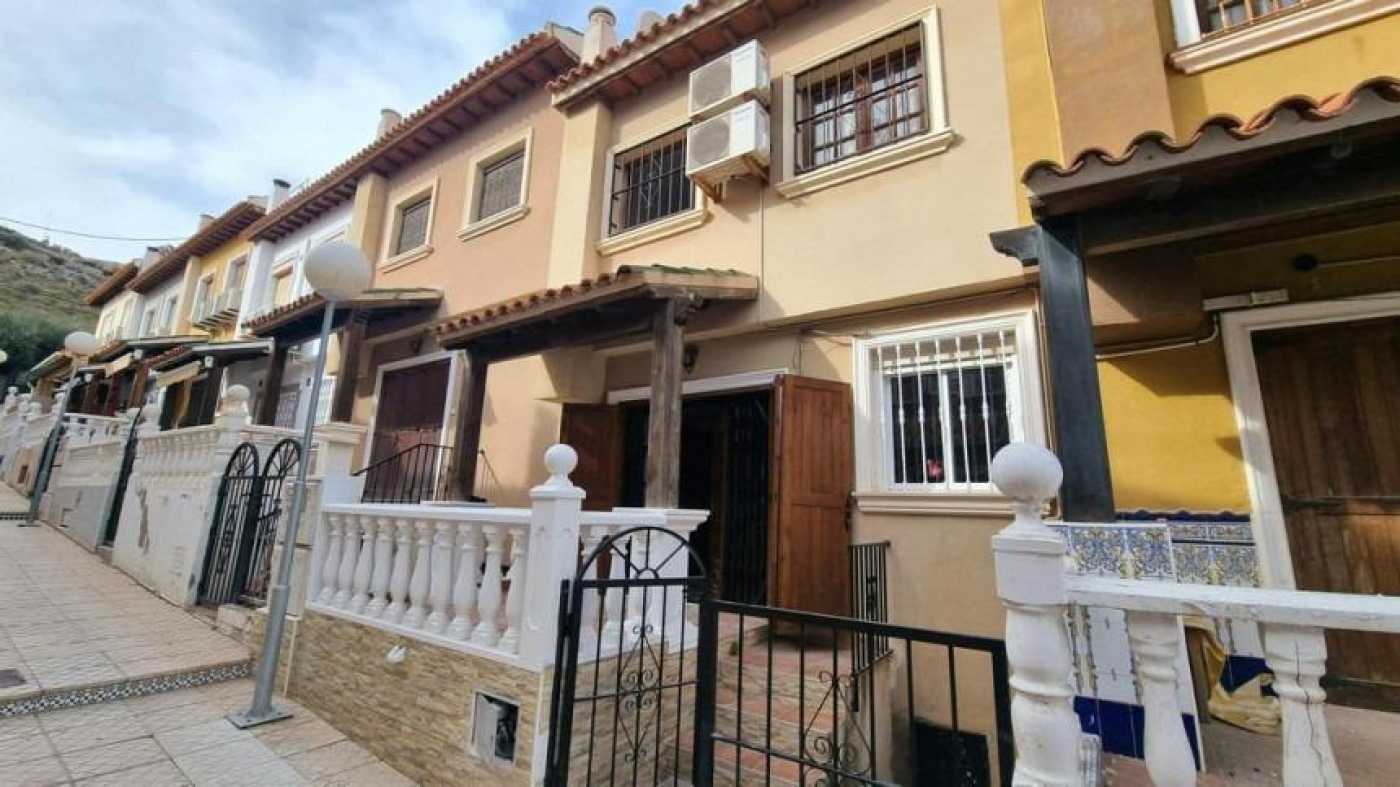 Huis in Torrevieja, Valencia 12618263