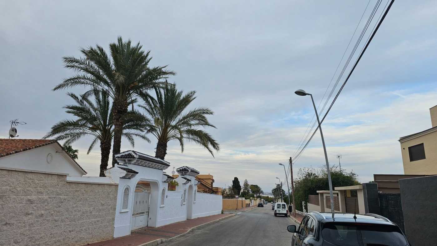 жилой дом в Torrevieja, Comunidad Valenciana 12618283