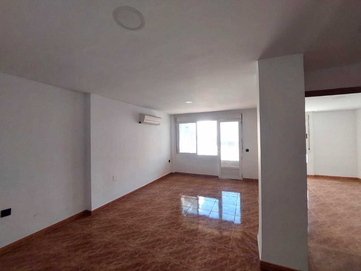 公寓 在 Torrevieja, 巴倫西亞 12618294
