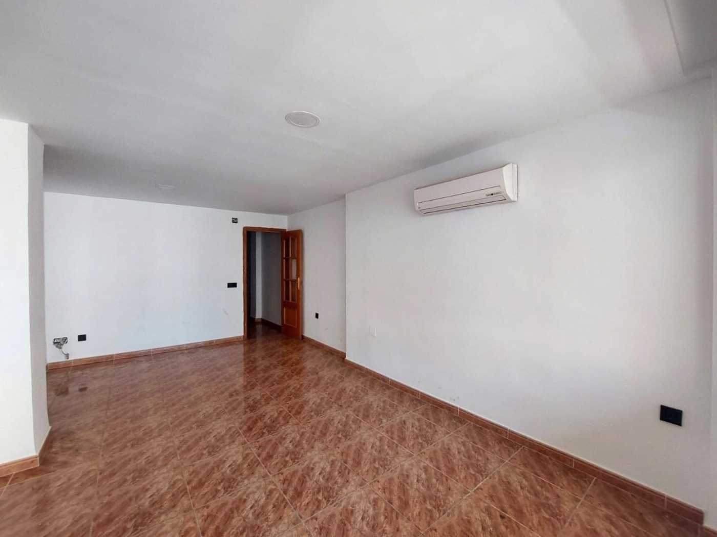公寓 在 Torrevieja, 巴倫西亞 12618294